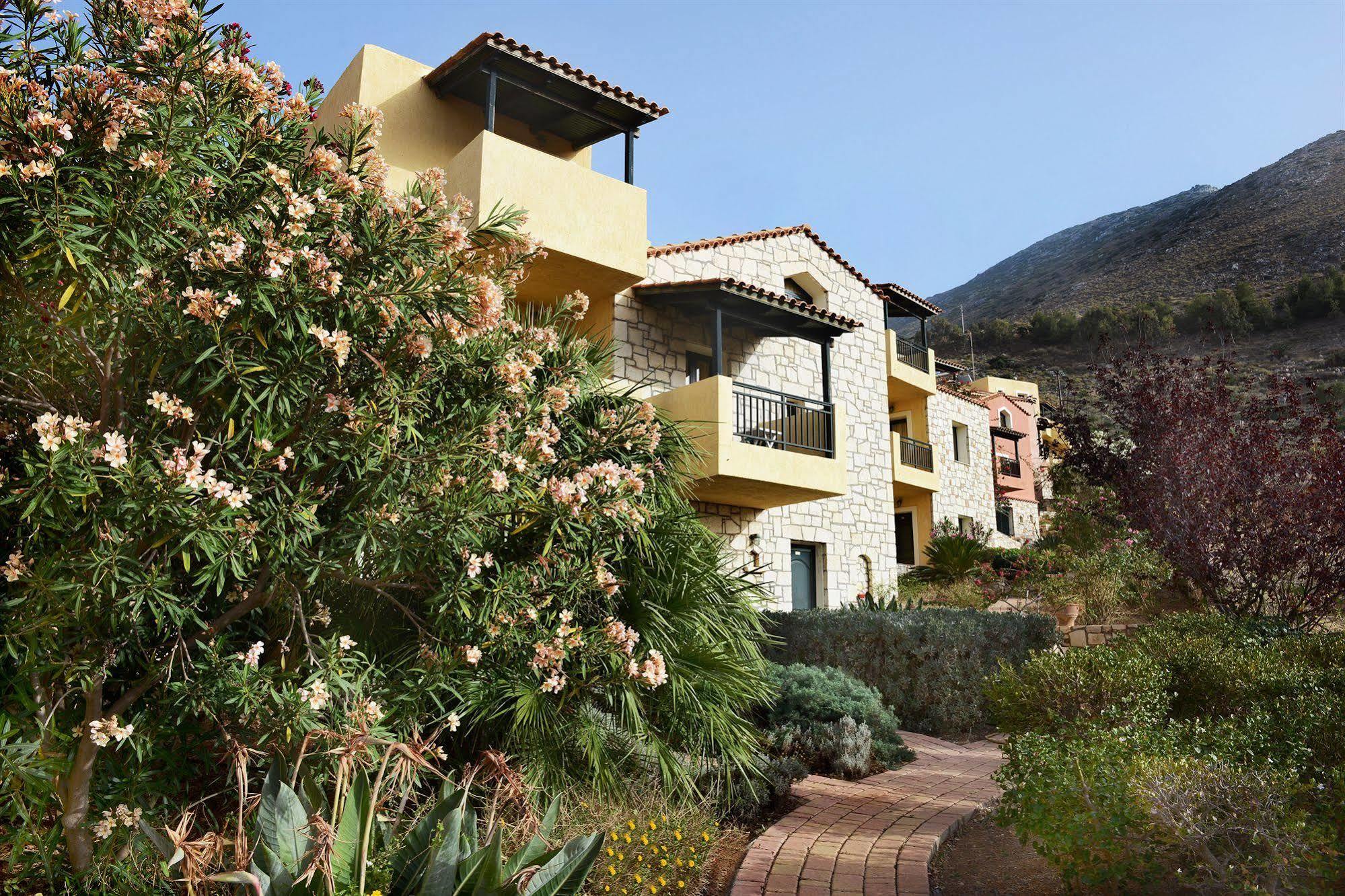 Koutouloufari Petra Village מראה חיצוני תמונה