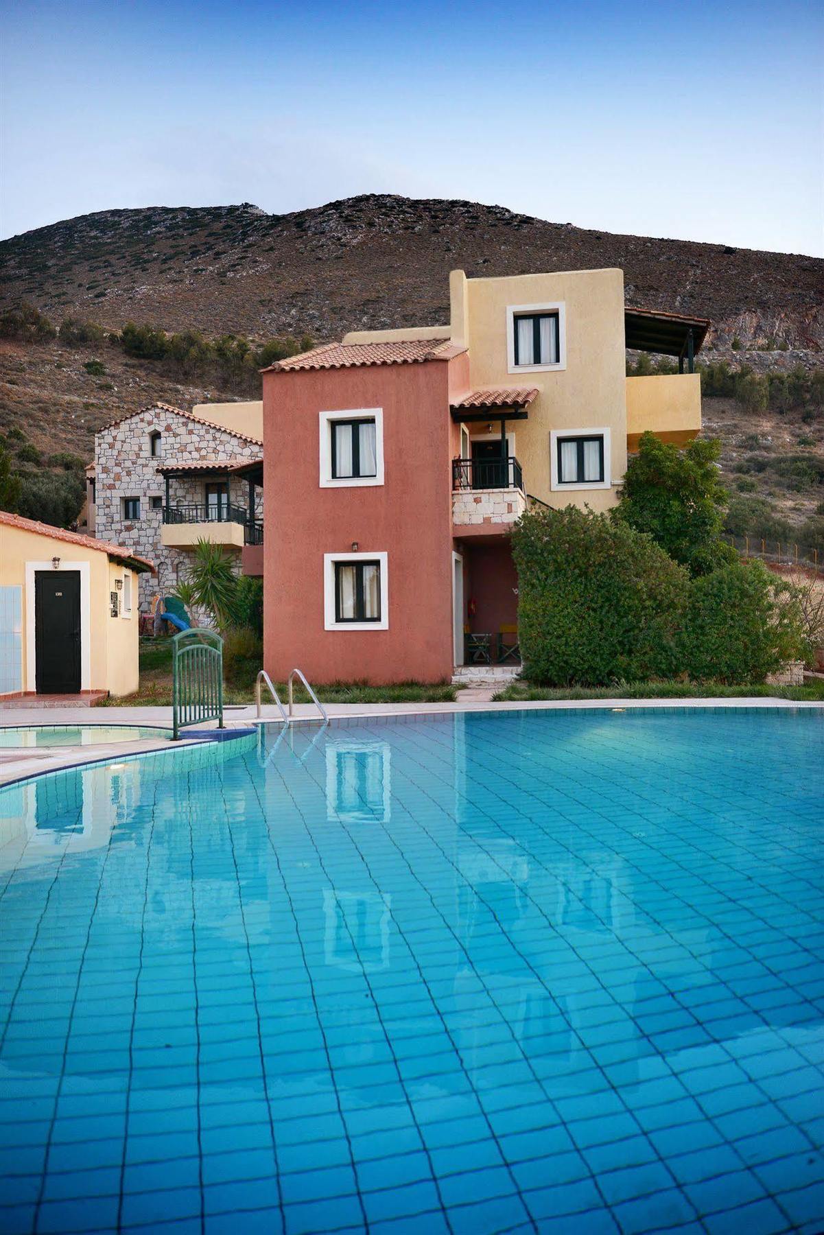 Koutouloufari Petra Village מראה חיצוני תמונה