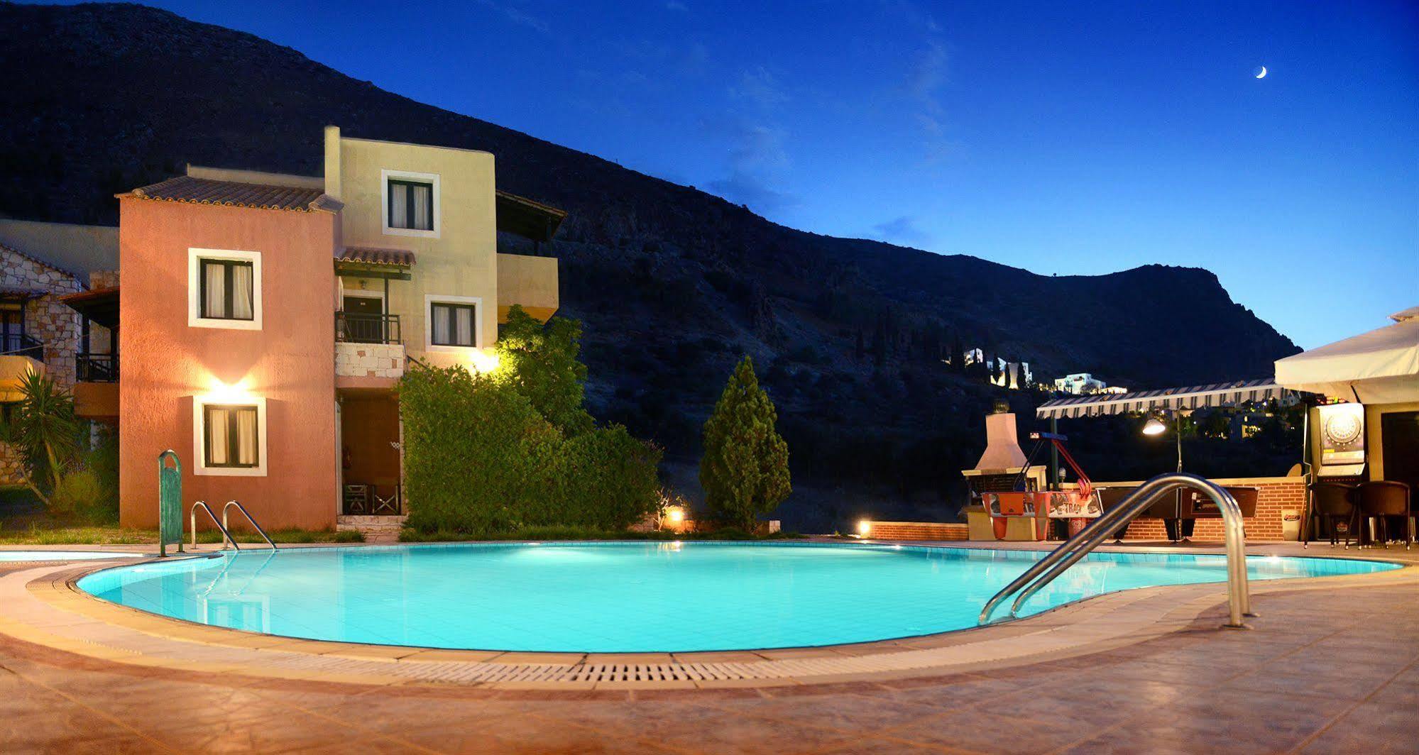 Koutouloufari Petra Village מראה חיצוני תמונה
